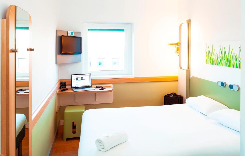 Ibis Budget Newport Habitación foto