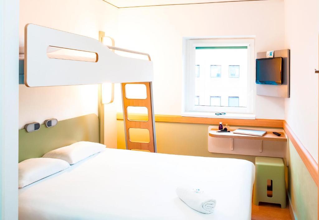 Ibis Budget Newport Habitación foto